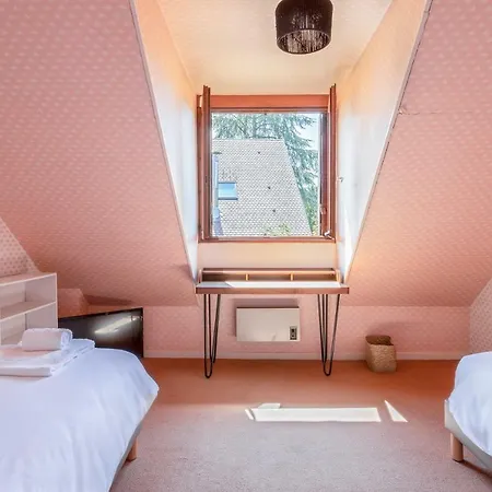 Maison Mathilde Avec Plage Privee. Holiday home